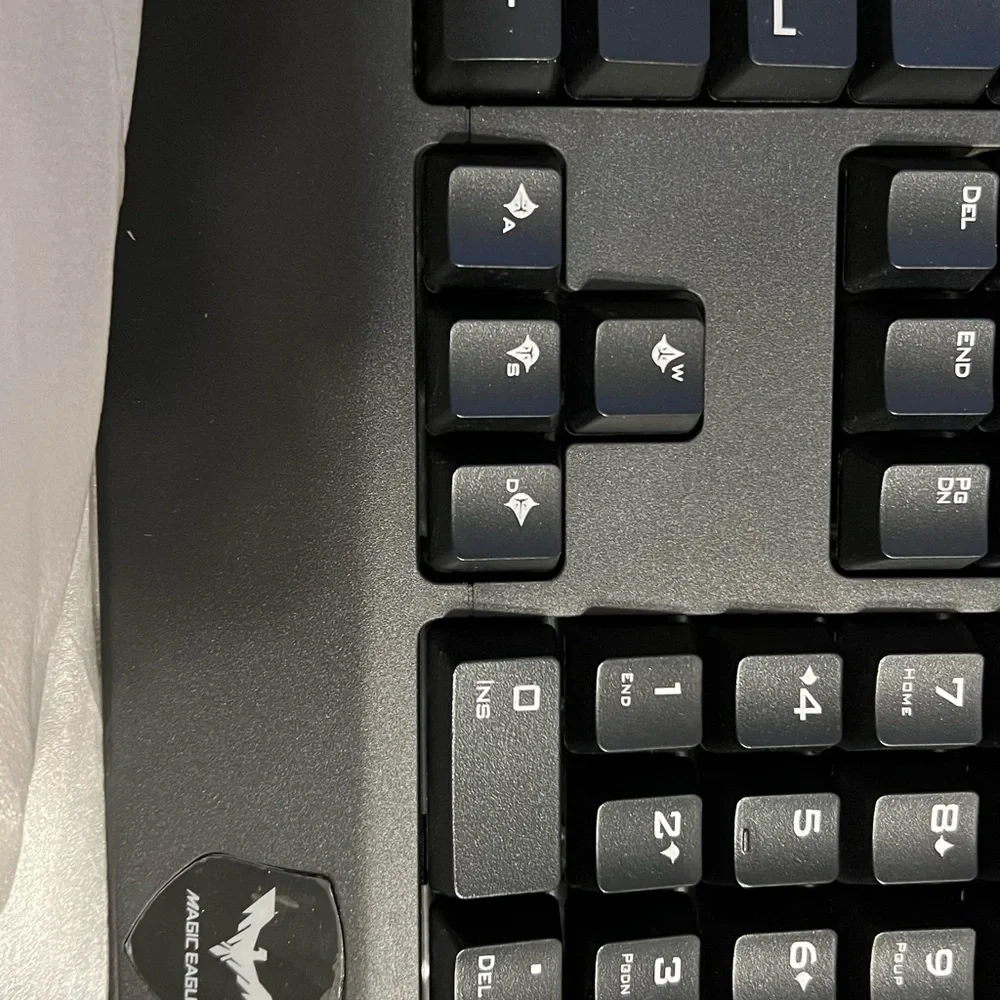 Magic eagle gaming keyboard